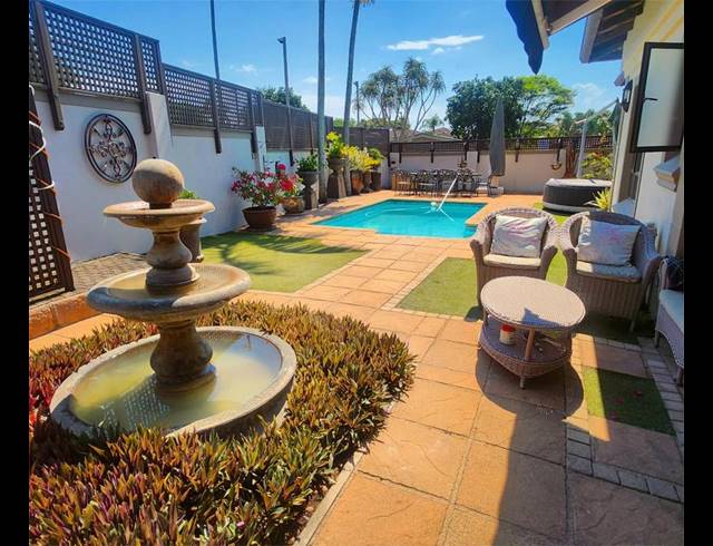 3 BEDROOM HOUSE FOR SALE IN UMHLALI GOLF ESTATE